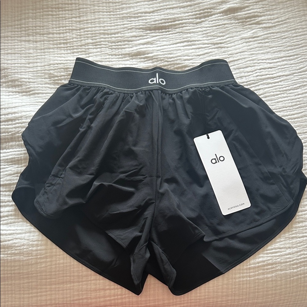ALO match point short